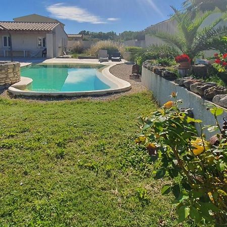 Coquet 2 Pieces Au Calme Avec Piscine Villa Fontvieille Eksteriør billede