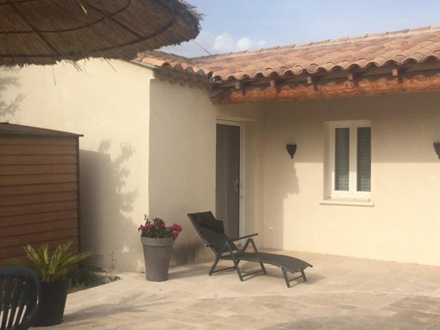 Coquet 2 Pieces Au Calme Avec Piscine Villa Fontvieille Eksteriør billede